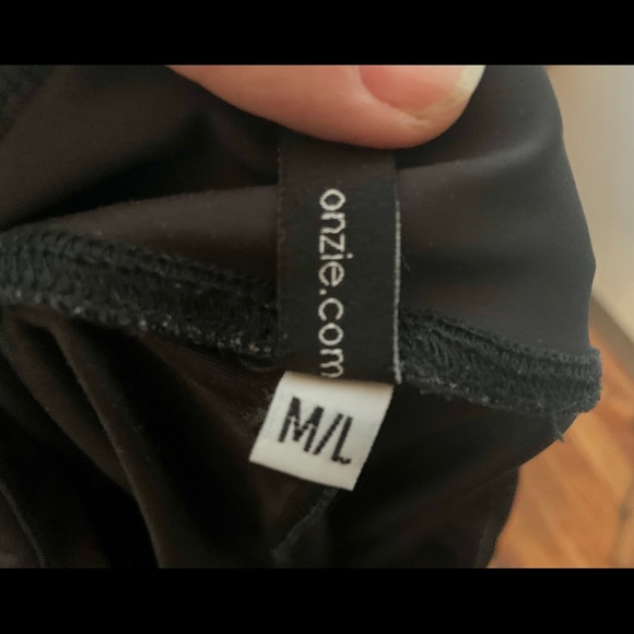 Onzie Yoga Leggings, black and white, Large $10 - Picture 2 of 4